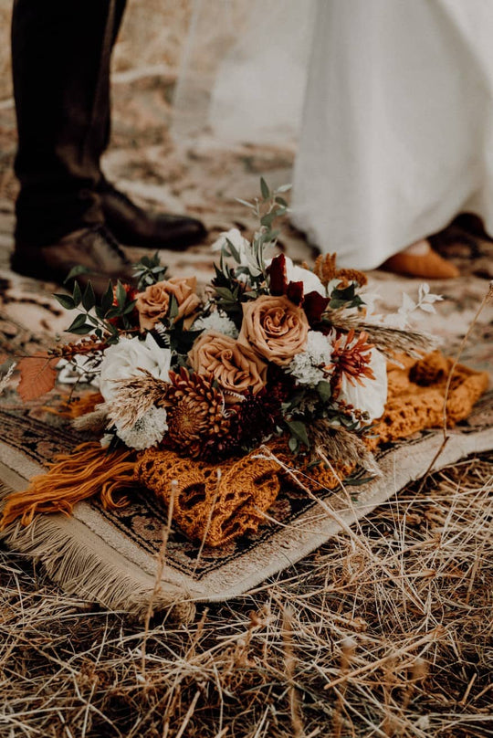 The Best Flowers For A Rustic Theme Wedding