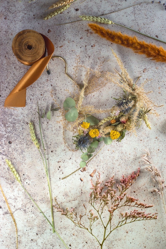 What to do with Dried Flowers: 13 Ideas for a Rainy Day