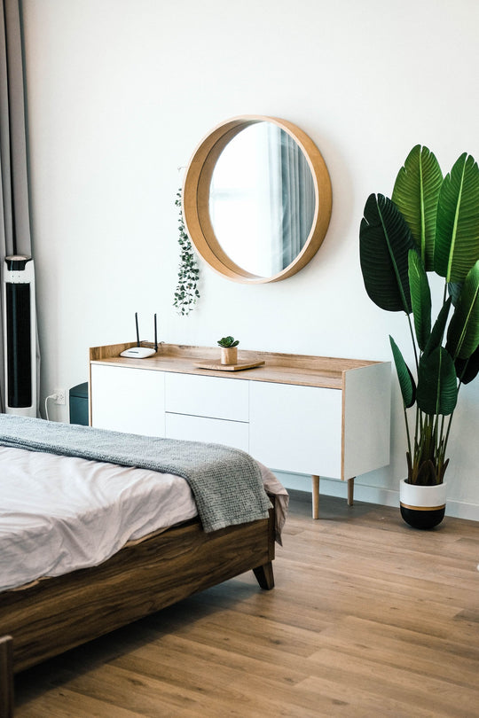 8 Simple Bedroom Decorating Ideas