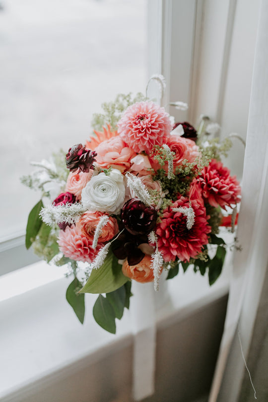 Are Fake Wedding Flowers Tacky? | Answer May Surprise You!