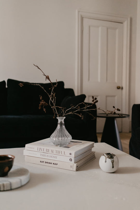 How to Style Your Coffee Table Like a Pro: Ultimate Guide
