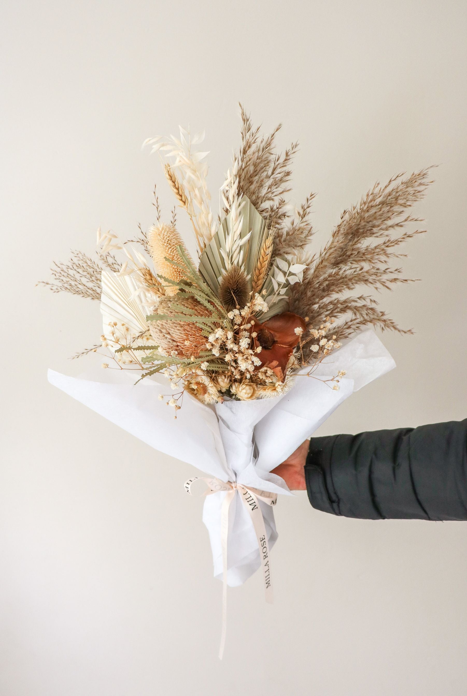 Paige Dried Flower Bouquet – Milla Rose